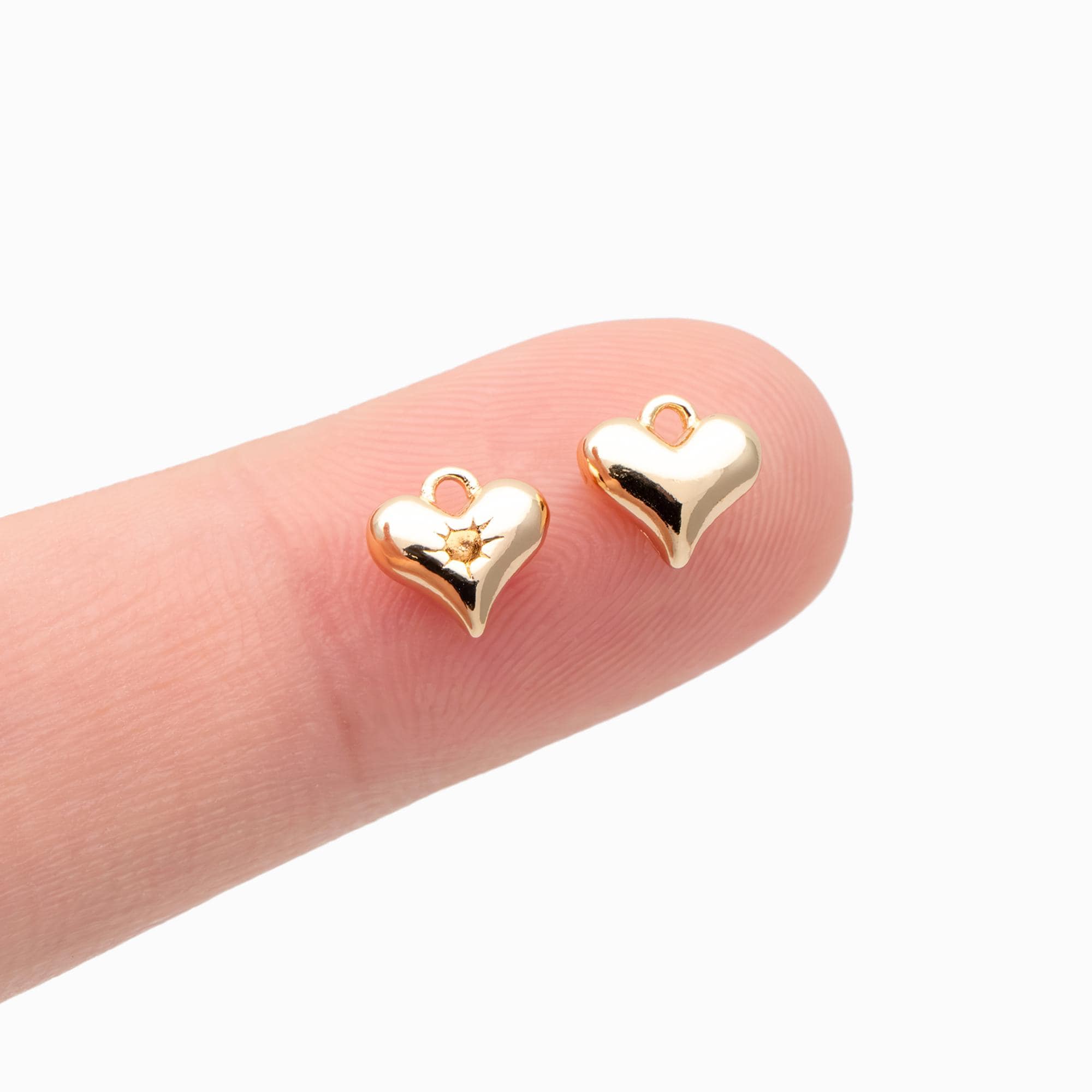4pcs Gold Heart Charm 7.5x7mm, 18K Gold plated Brass, Jewelry Supply (GB-2782-B)